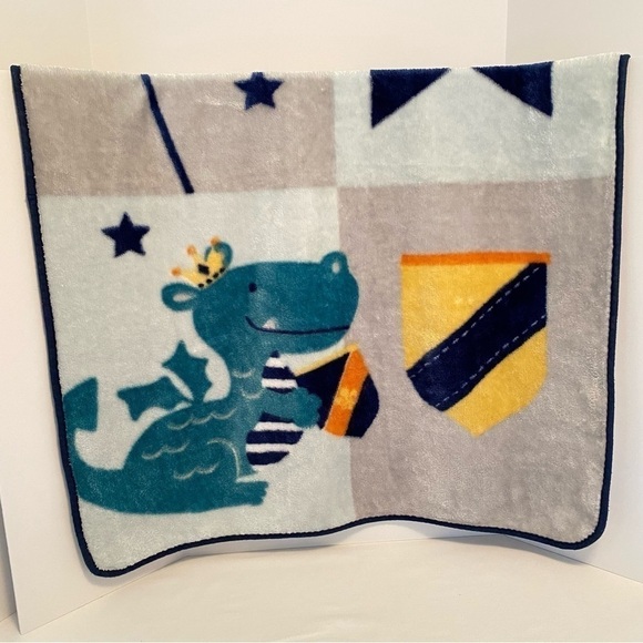 Bedtime Originals Sparky The Dragon Fleece Blanket And Matching Crib Sheet - Picture 4 of 11